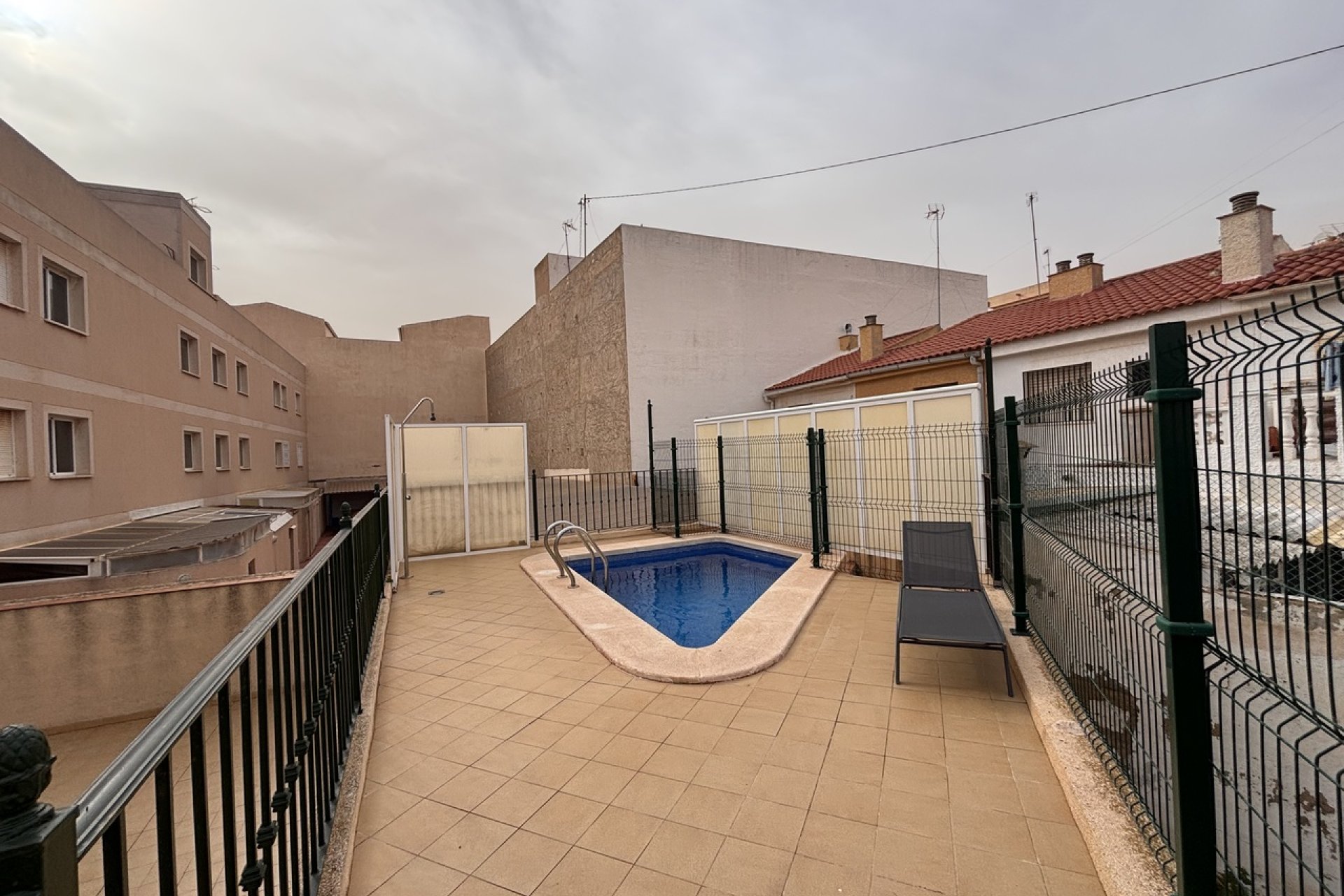 Resale - Apartment - Lo Pagan