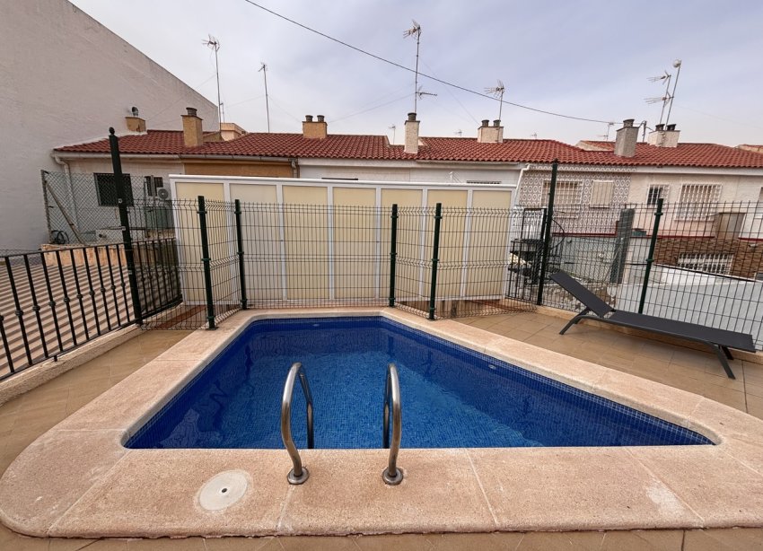 Resale - Apartment - Lo Pagan