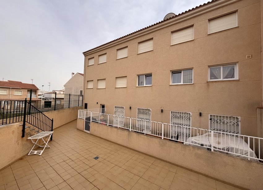 Resale - Apartment - Lo Pagan