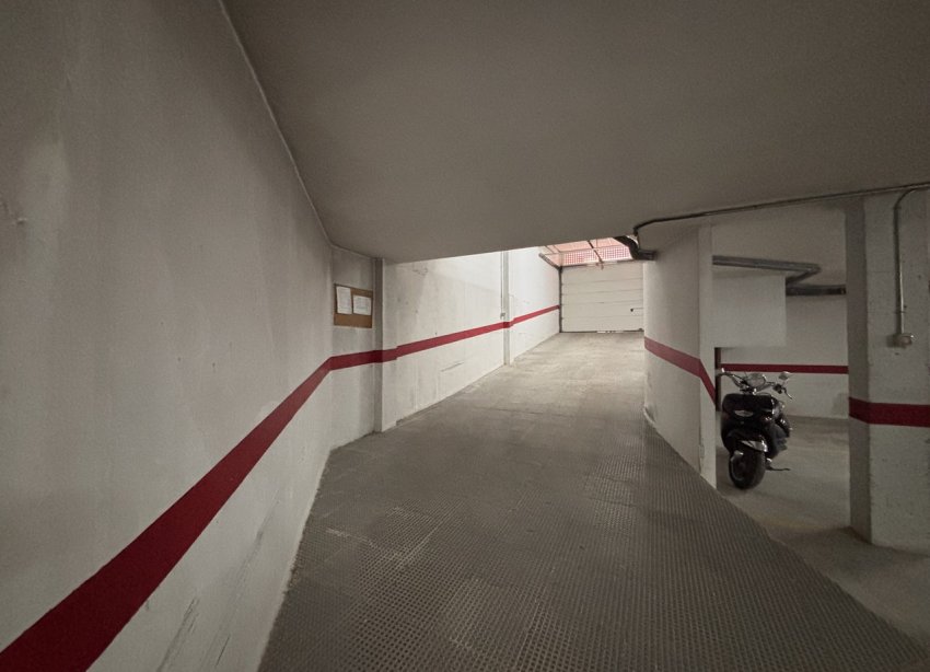 Resale - Apartment - Lo Pagan