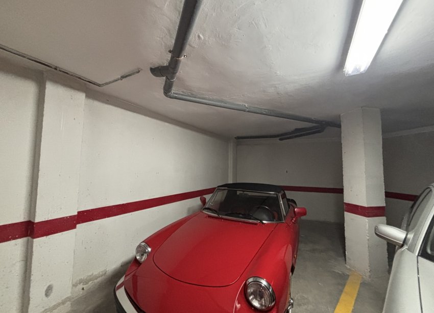 Resale - Apartment - Lo Pagan