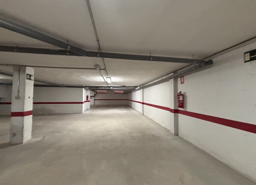 Resale - Apartment - Lo Pagan