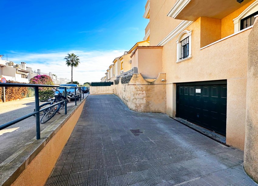 Resale - Apartment - Orihuela Costa - Agua Marina