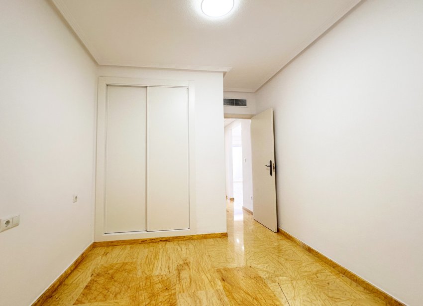 Resale - Apartment - Orihuela Costa - Agua Marina
