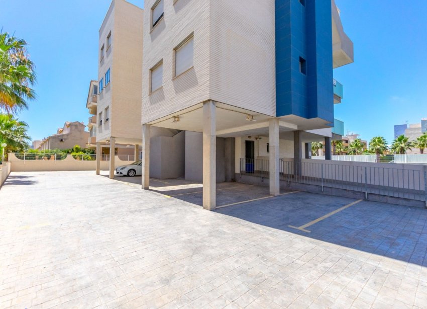 Resale - Apartment - Orihuela Costa - Aguamarina