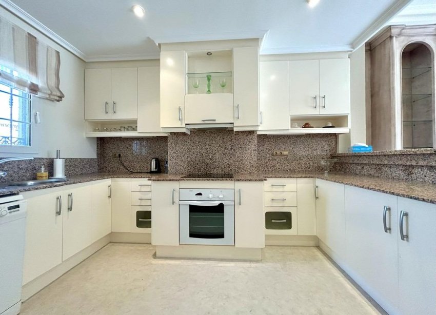 Resale - Apartment - Orihuela Costa - Aguamarina