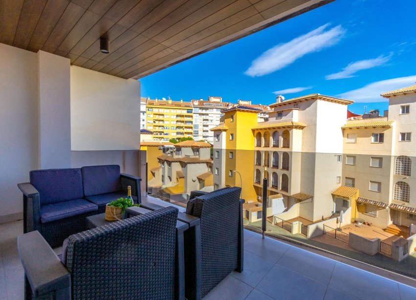 Resale - Apartment - Orihuela Costa - Altos de Campoamor