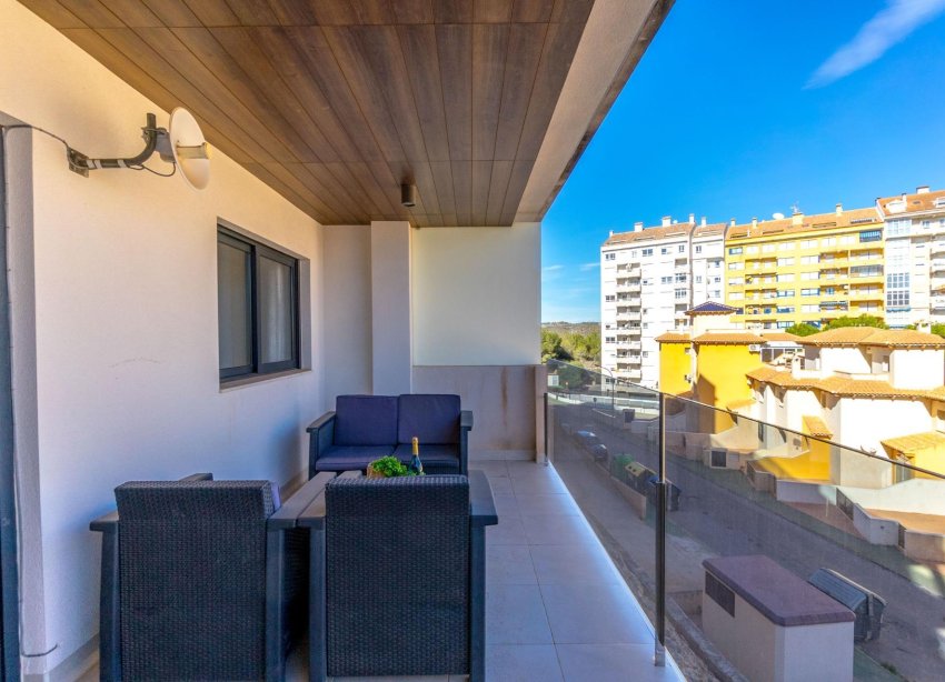 Resale - Apartment - Orihuela Costa - Altos de Campoamor