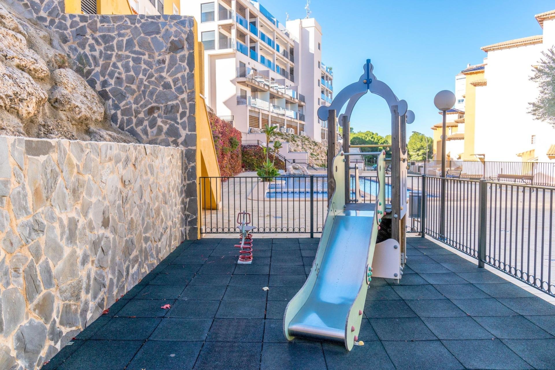 Resale - Apartment - Orihuela Costa - Altos de Campoamor