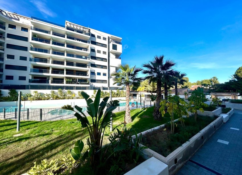 Resale - Apartment - Orihuela Costa - Altos de Campoamor