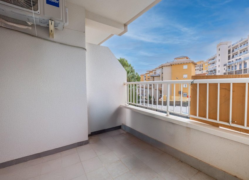 Resale - Apartment - Orihuela Costa - Altos de Campoamor