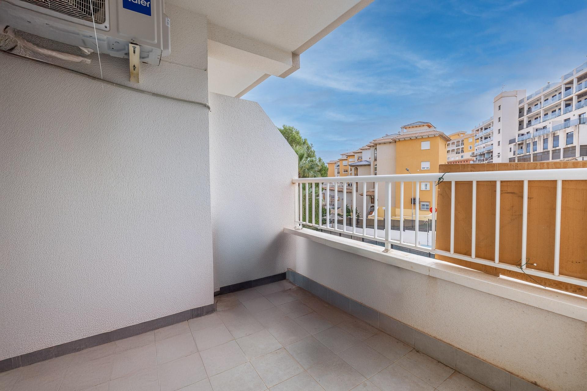 Resale - Apartment - Orihuela Costa - Altos de Campoamor