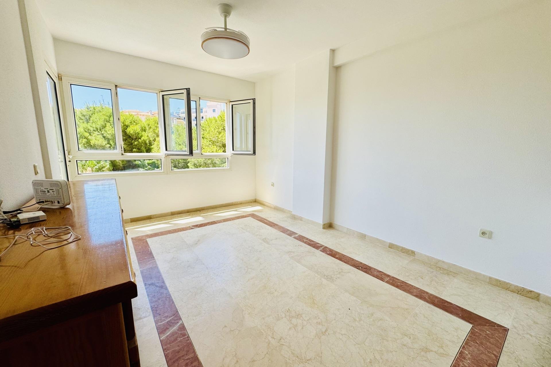 Resale - Apartment - Orihuela Costa - Altos de Campoamor