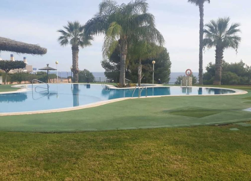 Resale - Apartment - Orihuela Costa - Cabo Roig