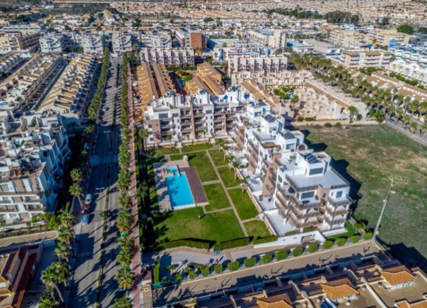 Resale - Apartment - Orihuela Costa - Cabo Roig