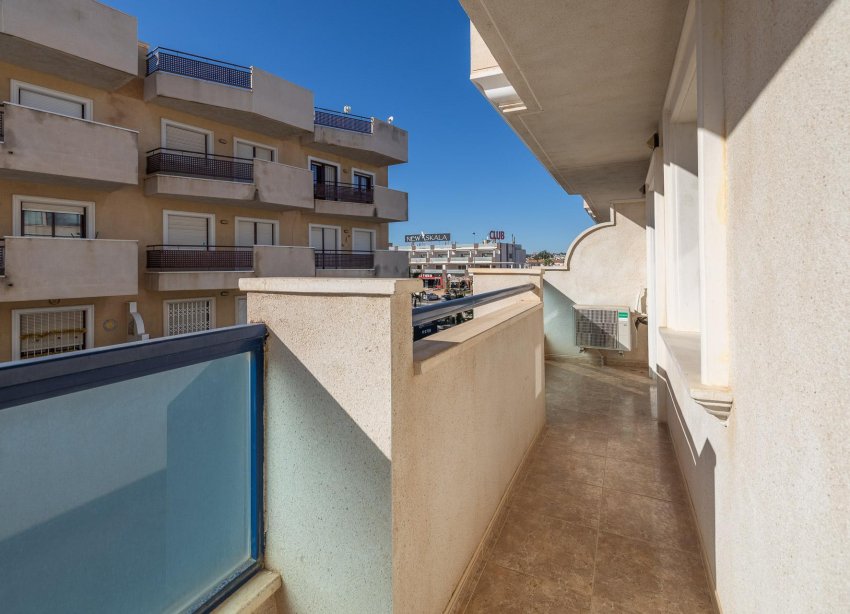 Resale - Apartment - Orihuela Costa - Cabo Roig