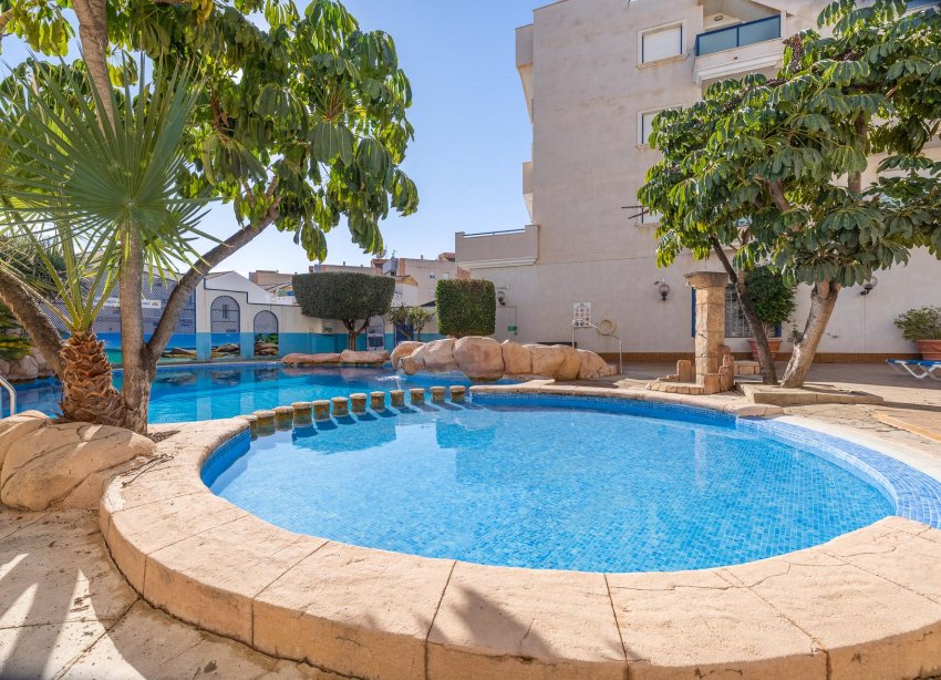 Resale - Apartment - Orihuela Costa - Cabo Roig