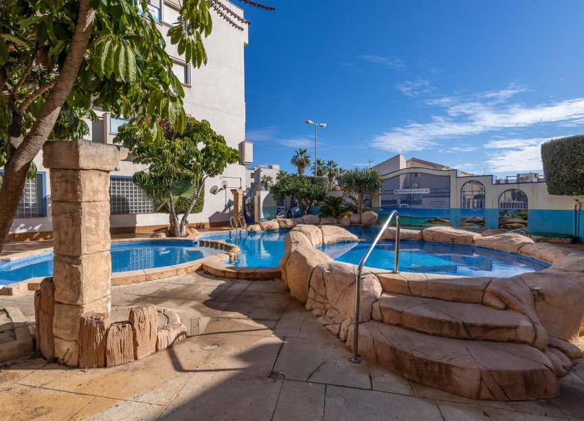 Resale - Apartment - Orihuela Costa - Cabo Roig