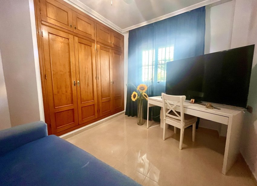 Resale - Apartment - Orihuela Costa - Cabo Roig