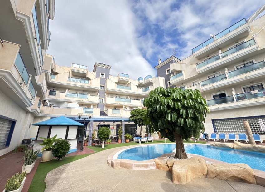 Resale - Apartment - Orihuela Costa - Cabo Roig