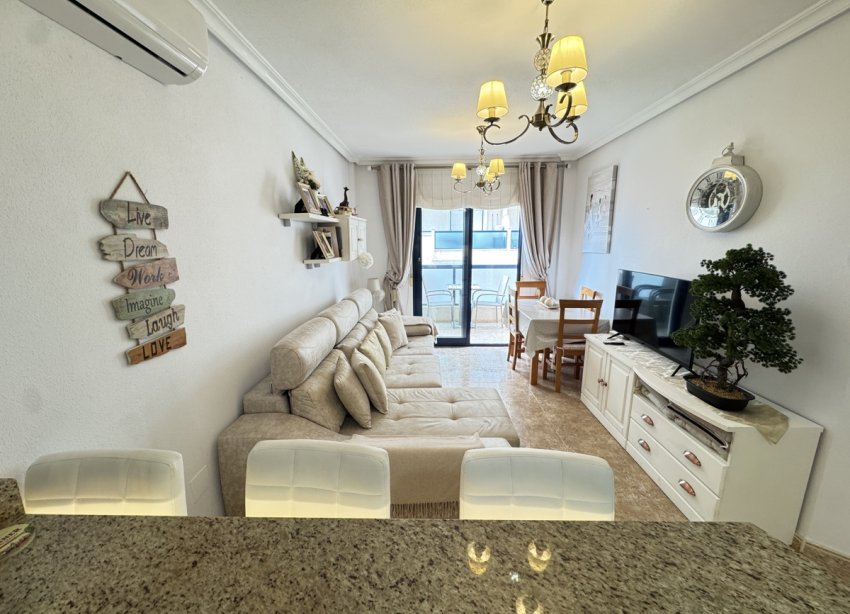 Resale - Apartment - Orihuela Costa - Cabo Roig
