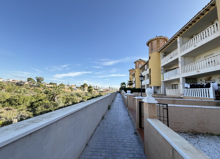 Resale - Apartment - Orihuela Costa - Cabo Roig