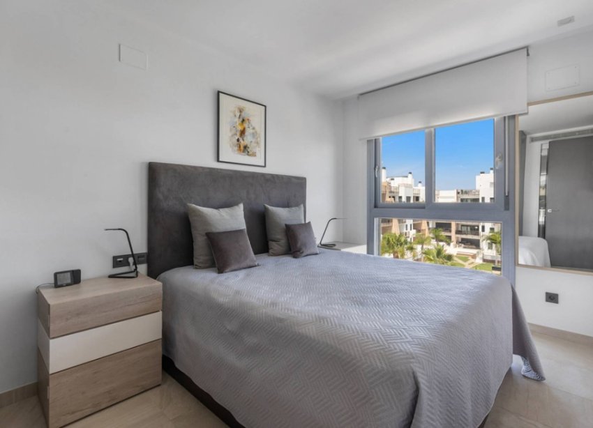 Resale - Apartment - Orihuela Costa - Cabo Roig