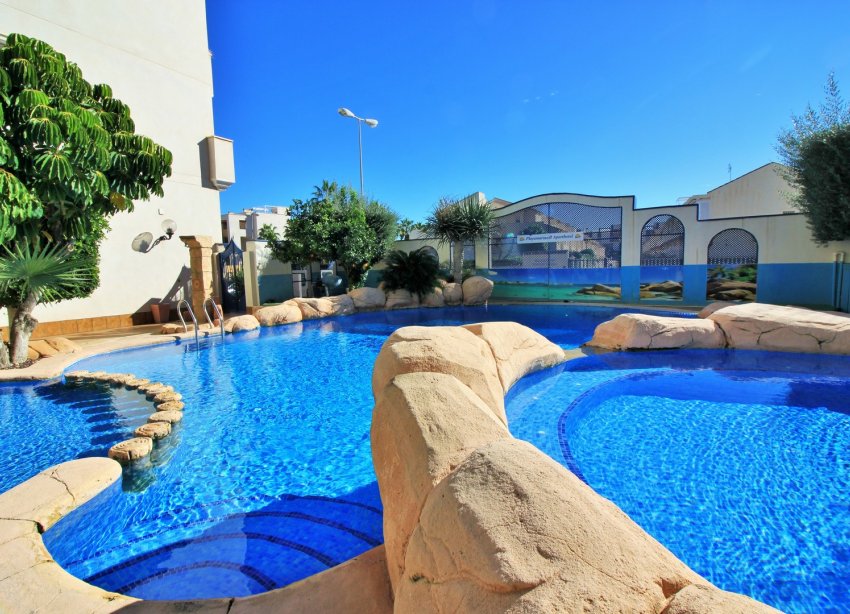 Resale - Apartment - Orihuela Costa - Cabo Roig