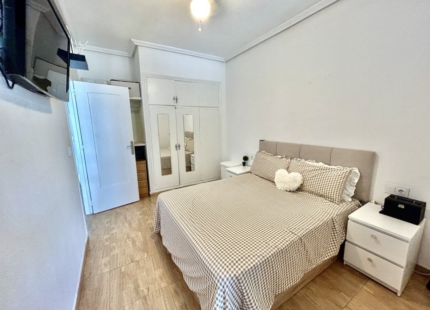 Resale - Apartment - Orihuela Costa - Cabo Roig