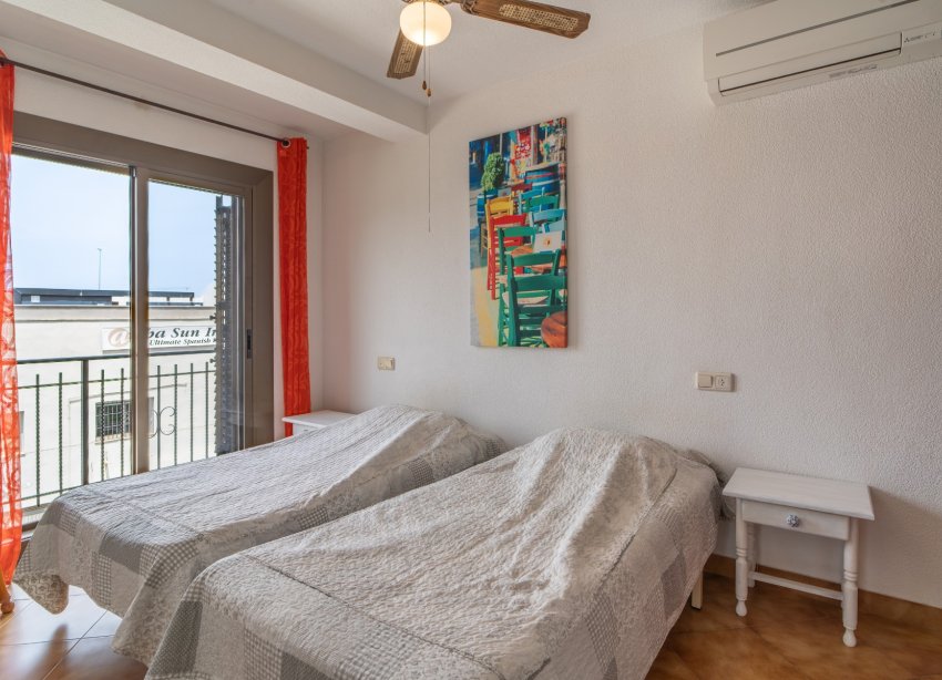 Resale - Apartment - Orihuela Costa - Cabo Roig