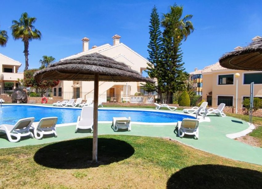 Resale - Apartment - Orihuela Costa - CAMPOAMOR GOLF