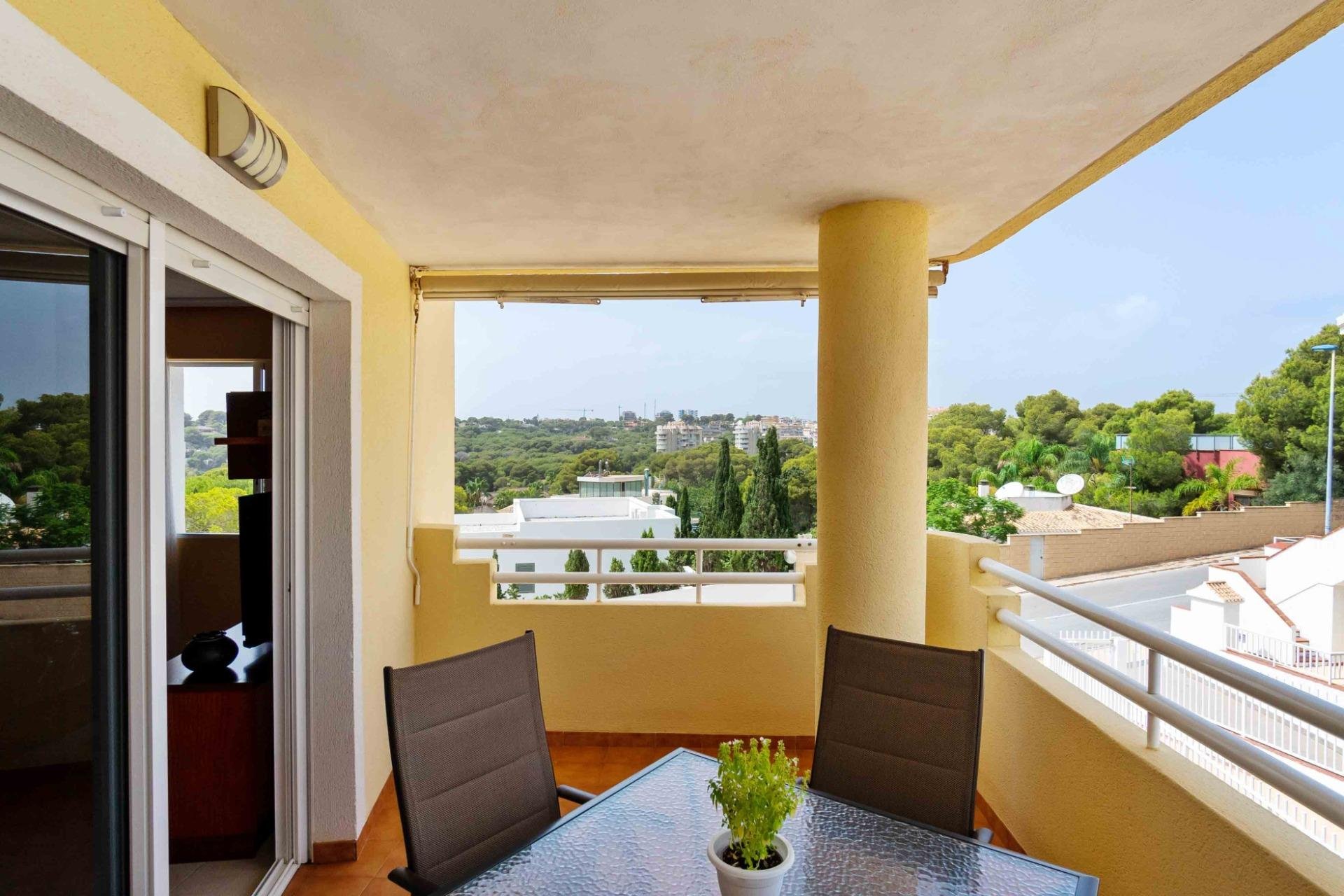 Resale - Apartment - Orihuela Costa - Campoamor