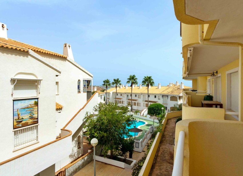 Resale - Apartment - Orihuela Costa - Campoamor