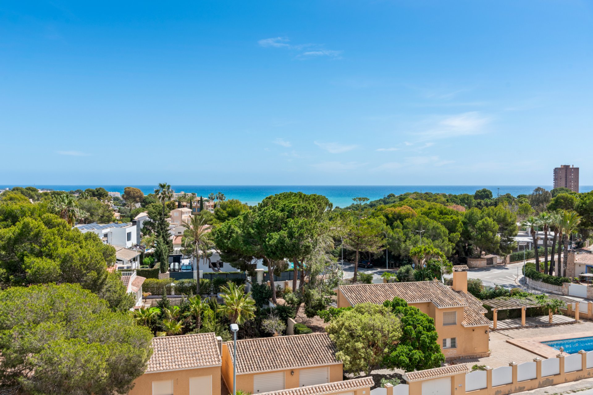 Resale - Apartment - Orihuela Costa - Campoamor