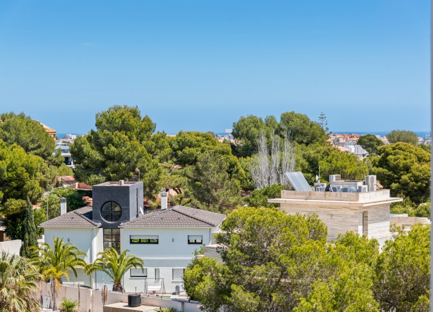 Resale - Apartment - Orihuela Costa - Campoamor