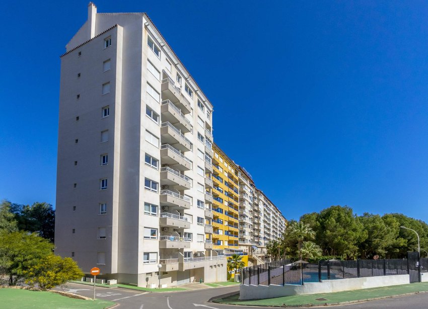 Resale - Apartment - Orihuela Costa - Campoamor