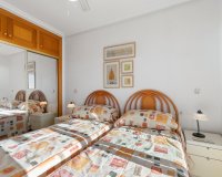 Resale - Apartment - Orihuela Costa - Campoamor