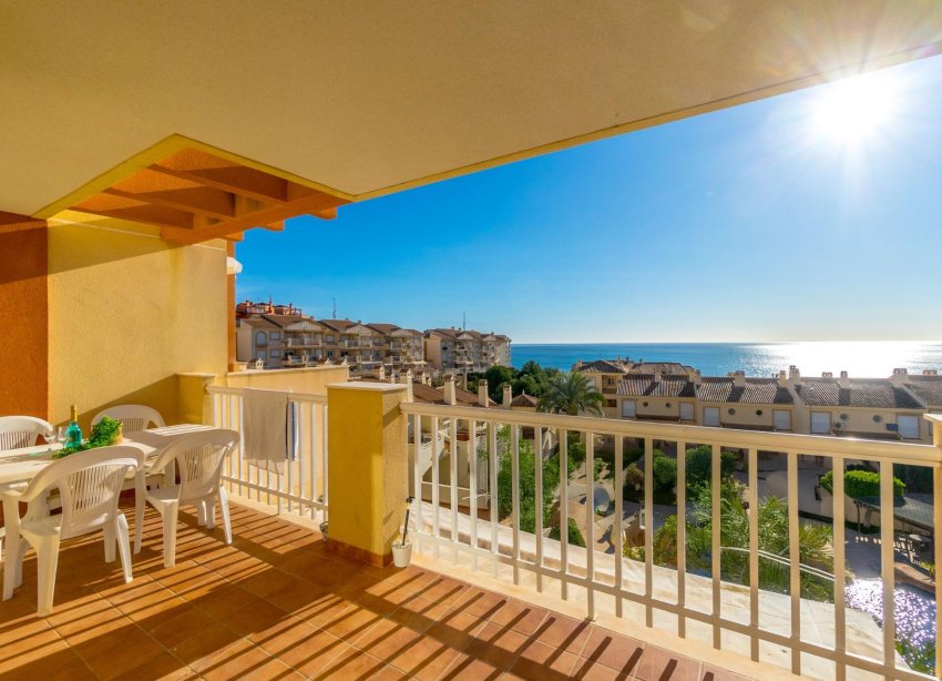 Resale - Apartment - Orihuela Costa - Campoamor