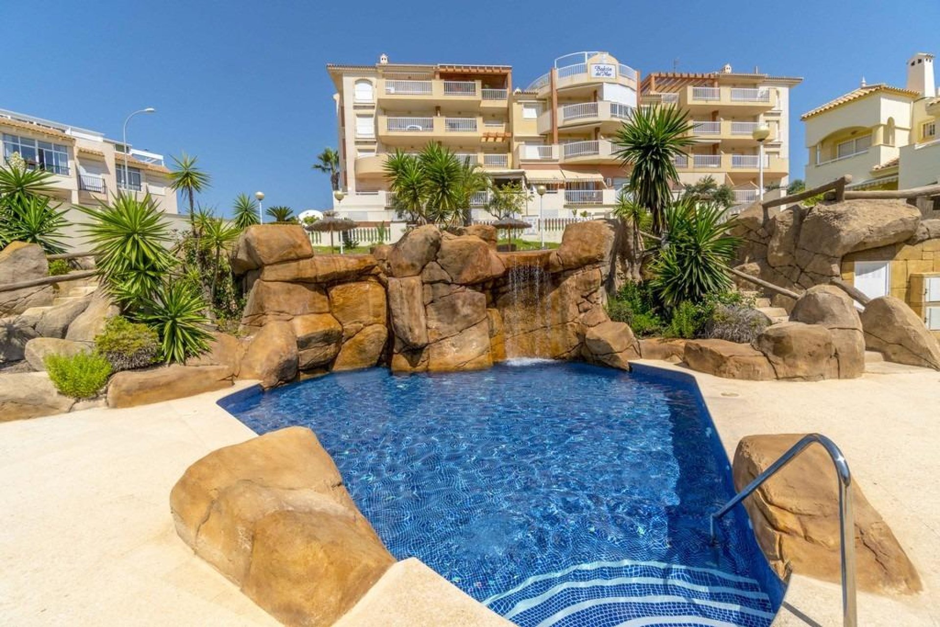 Resale - Apartment - Orihuela Costa - Campoamor