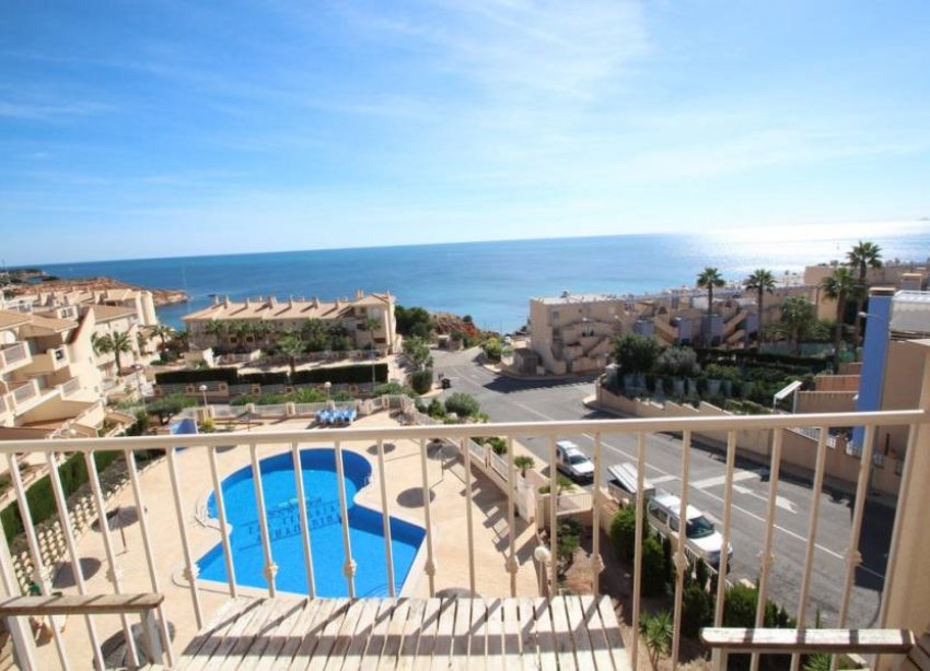 Resale - Apartment - Orihuela Costa - Campoamor