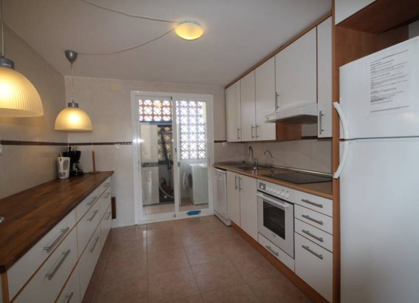 Resale - Apartment - Orihuela Costa - Campoamor