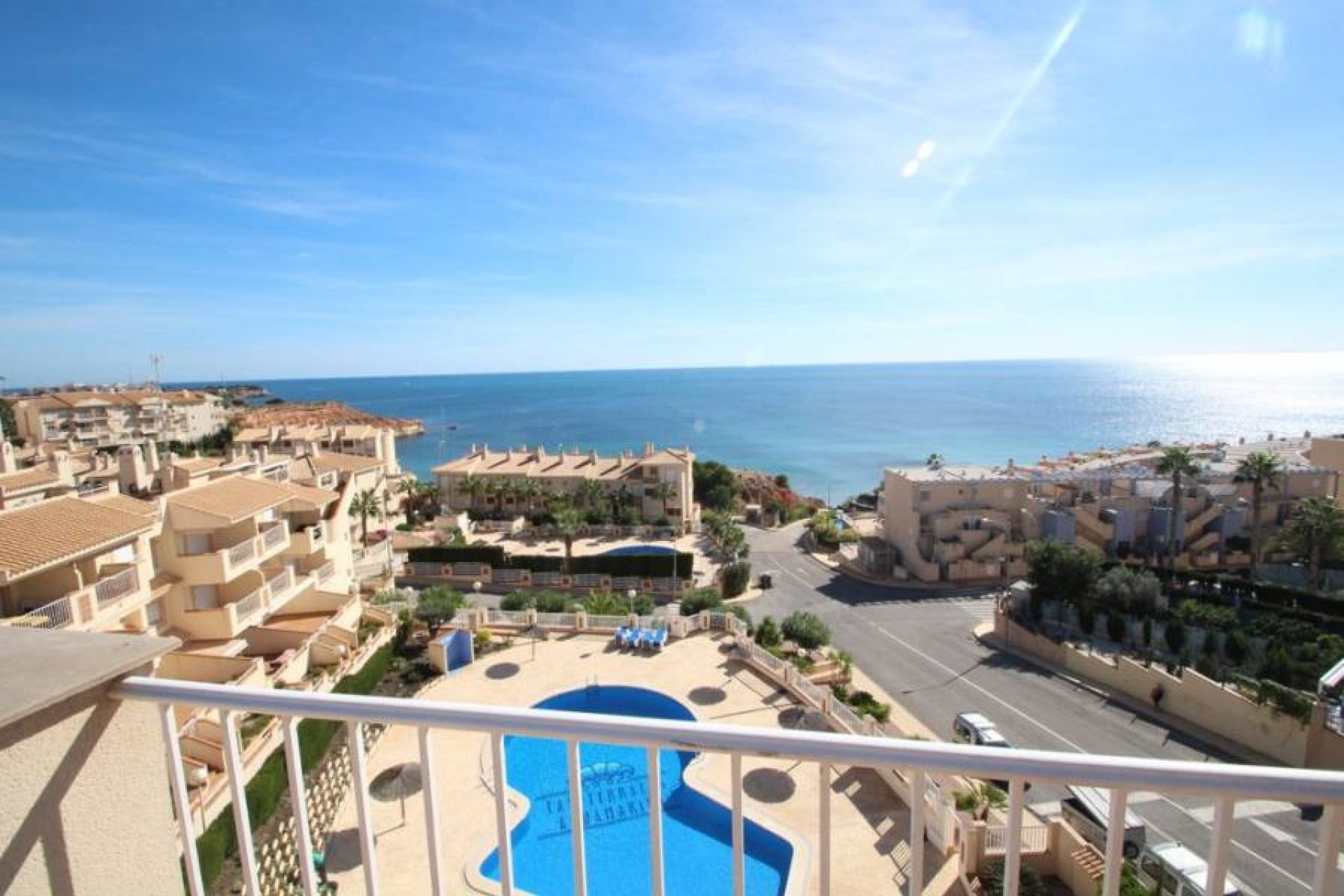 Resale - Apartment - Orihuela Costa - Campoamor