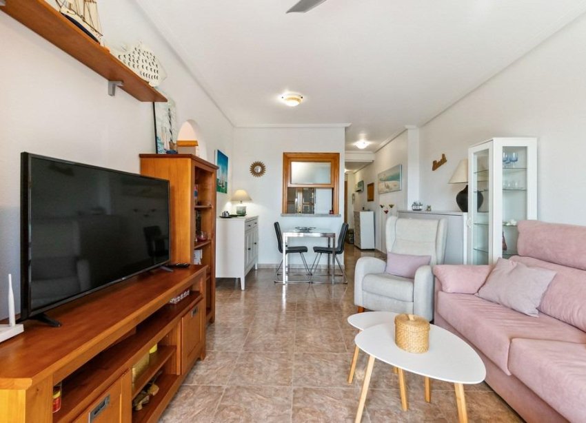 Resale - Apartment - Orihuela Costa - Campoamor