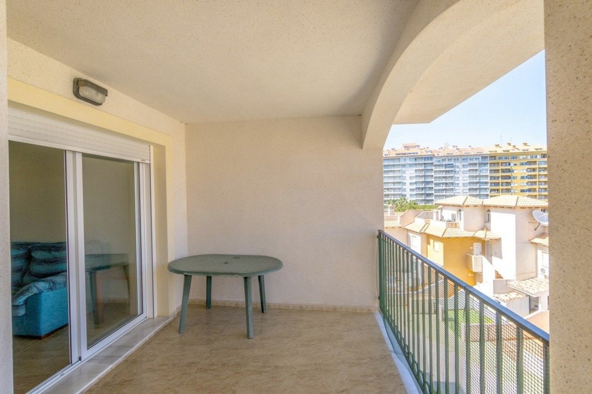 Resale - Apartment - Orihuela Costa - Campoamor