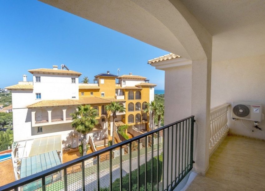 Resale - Apartment - Orihuela Costa - Campoamor