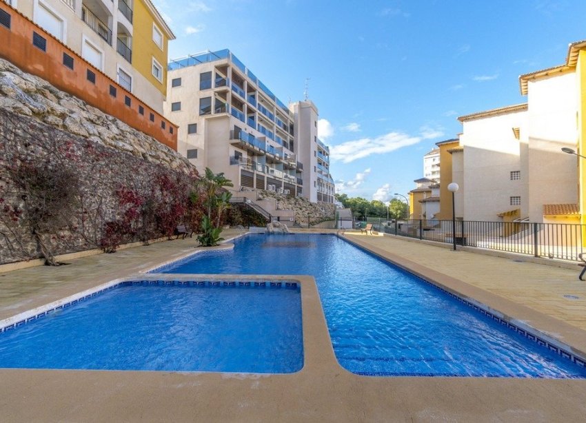 Resale - Apartment - Orihuela Costa - Campoamor