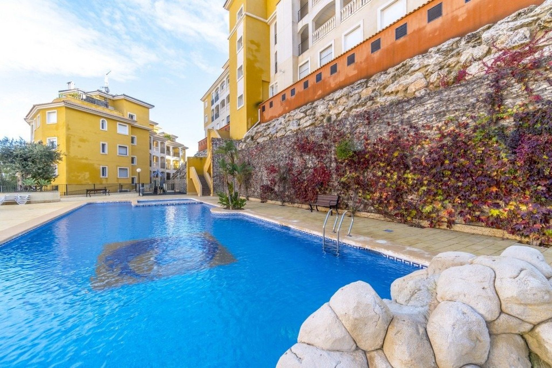 Resale - Apartment - Orihuela Costa - Campoamor