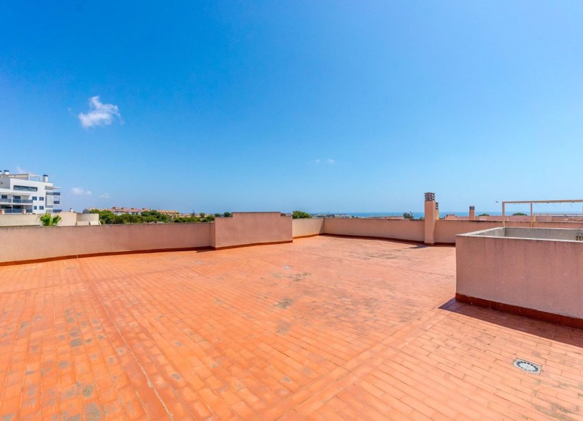 Resale - Apartment - Orihuela Costa - Campoamor