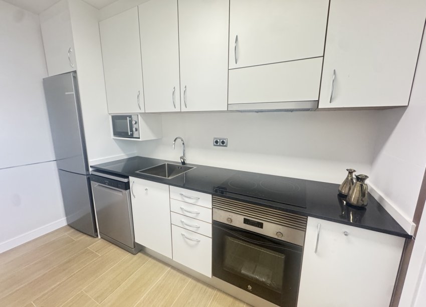 Resale - Apartment - Orihuela Costa - Campoamor