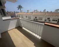 Resale - Apartment - Orihuela Costa - Campoamor